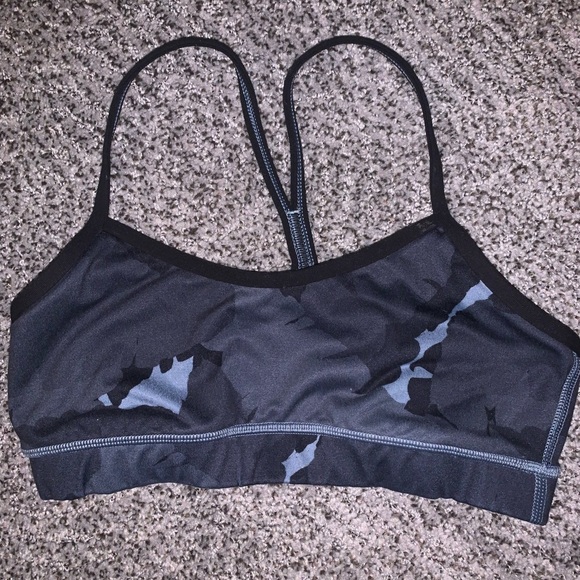 lululemon athletica Other - Lululemon flow y bra